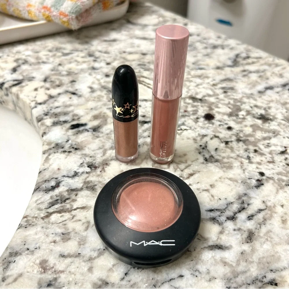 MAC / Lipglass & Liquid Lipstick & Blush